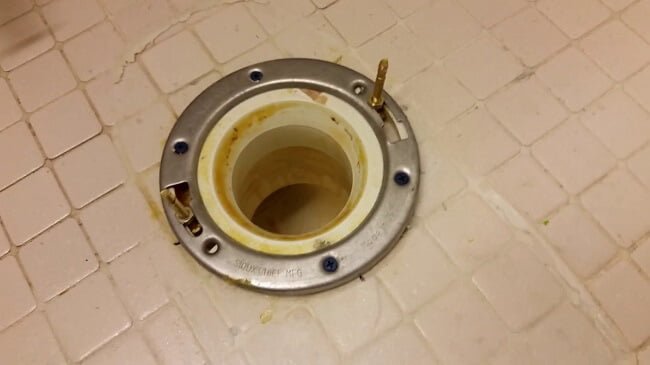 How to Repair Toilet Flange